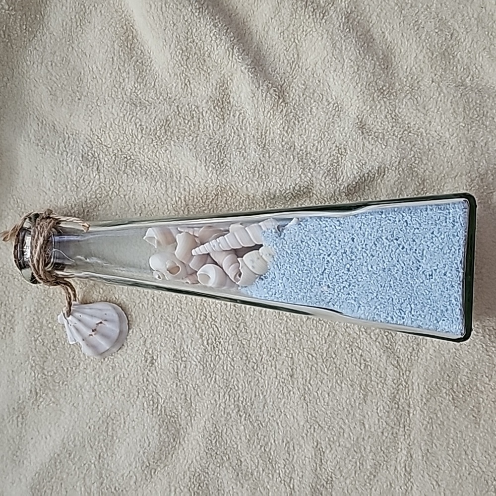 Colour Sand With Shells